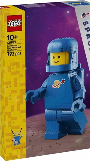 NEW LEGO 70921 UPSCALED BLUE ASTRONAT MINIFIGURE #shorts #viralshorts #lego #space #legoclassics