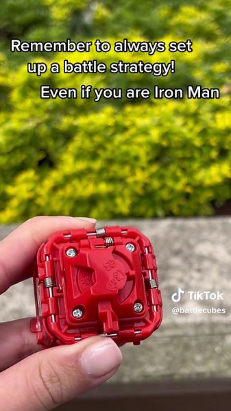 Marvel Battle Cubes Rock-Paper-Scissors Challenge