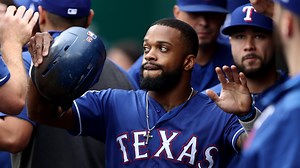 Cincinnati Reds add Delino DeShields, Alejo Lopez as roster expands in September