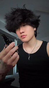 finally understand how to use colored hair wax using @treecell_global hair oil . out in costco now :) . #explore #reels #treecell #costco #haircare #cosplay #kpopdemonhunters #mysterysaja #sajaboys | Ryryjeong