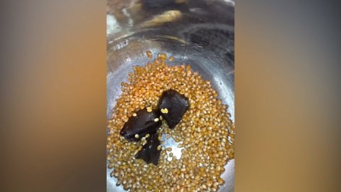 How to Make Easy Popcorn Butter Oreo That’s Crunchy, Sweet & Addictive