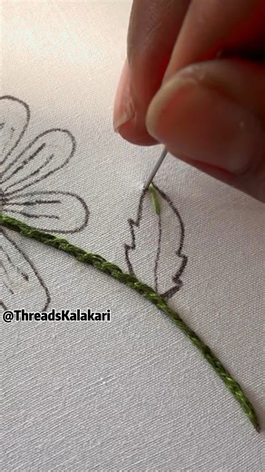 🍃 LEAF DESIGN 🍃 Beatiful hand embroidery design for Beginners #handembroiderywork #handembroideryvideo #handembroideryart #love #embroiderytutorial #cleaninghacks #Mbappe #threadskalakari #lifehacks #diy #digitalcreator #digitalart #MakeupHack #heartcake #fblifestyle #embroidery #handembroidery | ThreadsKalakari