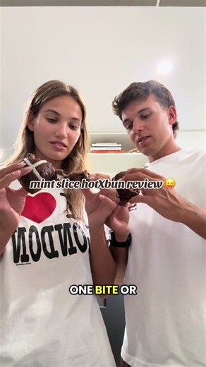Mint Slice Hot Cross Bun Review: A Delicious Surprise