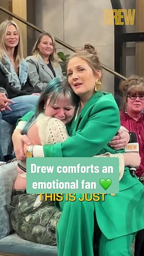 We 💚 our audience members! #bts #behindthescenes #drewbarrymore | Drew Barrymore