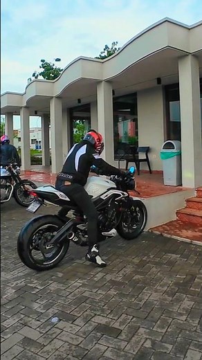 Triumph Street Triple 765 Entry at Biker Meet-Up | Weekend Vibes & Loud Exhaust Roar#shorts #triumph