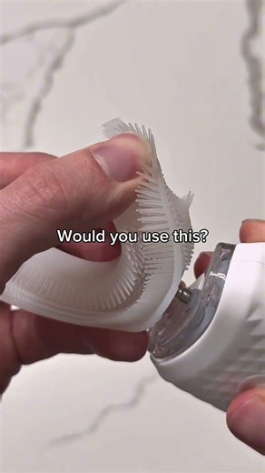 Clean in 30 seconds! Gum massage and teeth whitening, no damage!