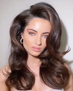 Watch human hair extensions on Amazon Live