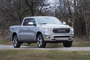 2022 Ram 1500 vs 2022 Nissan Titan: Full-Size Truck Battle