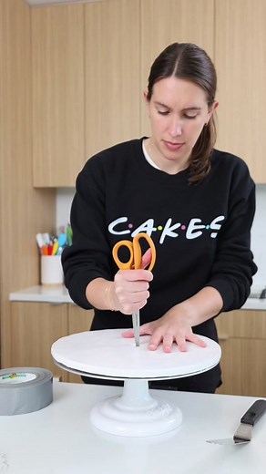 Decorating a Fake Wedding Cake for the First Time