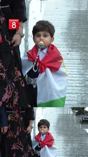 منداڵە شیرینەکە لەگەڵ ئاڵای کوردستانەکەیدا هاتە کەناڵ8 و کارمەندانی کەناڵەکە بە چەپڵەڕێزان و چەپکەگوڵ پێشوازییان لێکرد | Channel 8