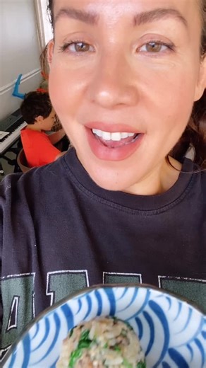 My ultimate guide to Korean rice balls recipe is up —called jumeokbap (주먹밥)— these are one of the easiest, most customizable, wholesome, and most delicious grab-and-go foods you can make at home. I made six different Korean rice balls recipes using medium-grain rice, a simple umami seasoning sauce, and tasty fillings using Korean flavors and ingredients. These are my jam! They’re super meal-prep friendly, great for kids’ lunches, fun to eat, and loaded with versatile fillings that give every bit