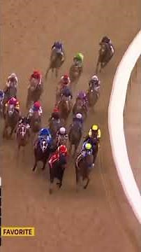 Rich Strike SURGES to Derby victory 🤯🏇