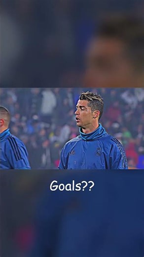 Alien Vs Robot#ghaffarbhai #trendingshorts #goat #messi #ronaldo #viralvideo #edit #footballshorts