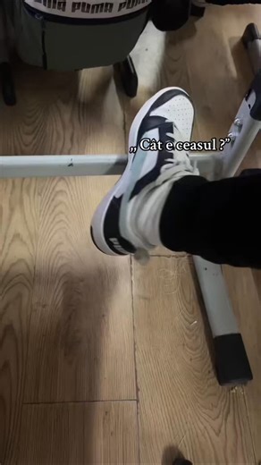 Official Tik Tok Romania 🇷🇴🇷🇴🇷🇴 on Instagram: "🥹 uită-te la CEAS 😌 - #fyp #follow #viral #video @official_tik_tok_romania 🇷🇴🇷🇴🇷🇴"