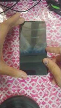 This is how to add screen protectors to any smartphone screen