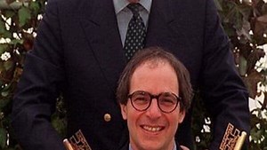 Through the Keyhole 4x01 ""