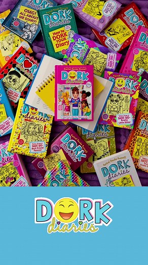 Exploring FAB FULL-COLORS in Dork Diaries Book 1