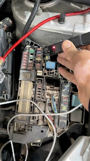 200K views · 1.4K reactions | Toyota Corolla Fuse Light Flashing ? #fuse #light #flashing | Abdullah auto electrician | Facebook