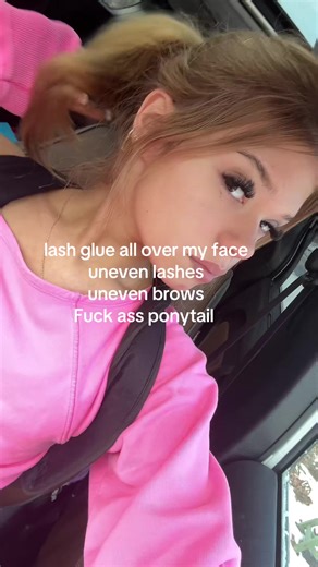 🤫🤫🤫 (@444.evye)’s video of Lash Glue