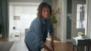 ECOLAB 1 Gal. Acidic Toilet Bowl Cleaner and Limescale Remover for Bathroom Toilets and Urinals 7700418