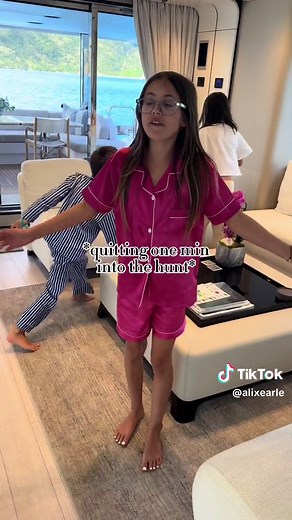 Easter egg hunt reality 😭💗🐣 #earlegirls #easter | Ashley Earle