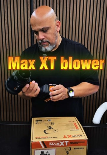 🚀 Max XT Blower σε προσφορά ΜΟΝΟ για σήμερα! 💨 Στεγνώνεις το αυτοκίνητο σαν επαγγελματίας! Το λινκ του προϊόντος https://alphaomegadetailing.gr/product/max-xt-blower/ 🔥 Προσφορά 186€ με ΦΠΑ 🎁 Και οι πρώτοι που θα το πάρουν μέχρι αύριο το πρωί, παίρνουν ΔΩΡΟ: 💧 HydroFast 1L της Alpha Omega Detailing (υδροφοβία στο φουλ!) ⚠️ Προσοχή: Αυτό το blower δουλεύει όπως στα βίντεο ΜΟΝΟ αν έχεις: ✅ κεραμική προστασία ✅ sealant ✅ υδροφοβικό coating Αλλιώς… μην το πάρεις! ⚡ 22.500 – 35.000 στροφές 🔋 20