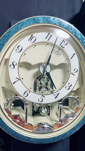 Mesmerizing Rotating Dial Watch Video