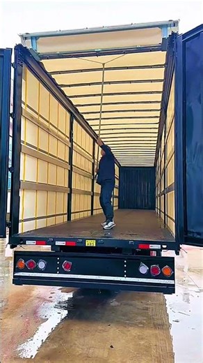 Transforming Trailer: Full-Side Curtain and Rear Door System