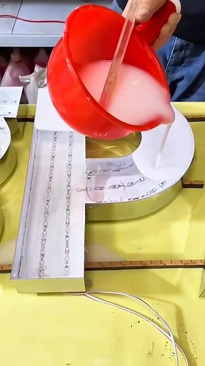 We can make different colors for you like this #sign#signage #design #signagedesign #ledlight#signature #lightbox #lamplight #ledlightstrip #led#logodesign #sourcefactory #shop #store #abyss#foryou | 罗鹏