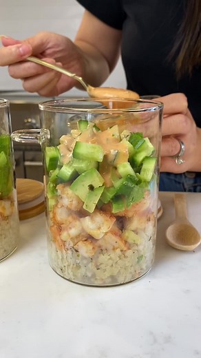 Healthy Shrimp Cauliflower Recipe with Bang Bang Sauce