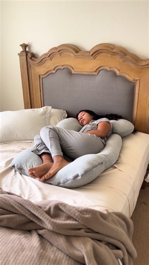 Ultimate Guide to Pregnancy Pillows: Relief and Comfort