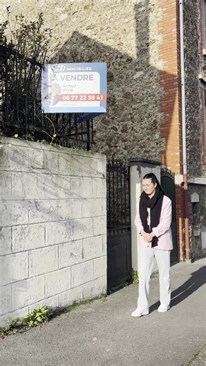 En une semaine et demie, vendue grâce à un ciblage précis et un travail sur-mesure. Photos pro, vidéos captivantes : voilà le résultat d’une commercialisation taillée pour chaque besoin. Besoin de vendre ? On fait la différence ensemble ! #immo #châlonsenchampagne #investissement #achat #entrepreneur