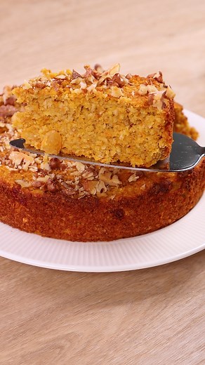 If you have a glass of oatmeal and carrots, make a pie! No flour, white sugar or butter. | Simple Food - videos and recipes