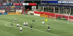 Clint Irwin comes up with a big save on Lee Nguyen early #TFCLive | Toronto FC