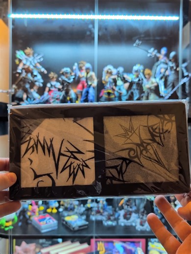 Kingdom Hearts Chain of Memories 2004 Club Nintendo Rewards Towel Set👑❤️ I got these a while ago. These were a small set of two towels featuring Sora and the iconic logo in the font style of that time. The artwork of Sora is gorgeous, and one of my favorites of the time. I refuse to open these, cause I know if I ever do I won't get them back the way I want them. #kingdomhearts #disney #collection #japan #chainofmemories