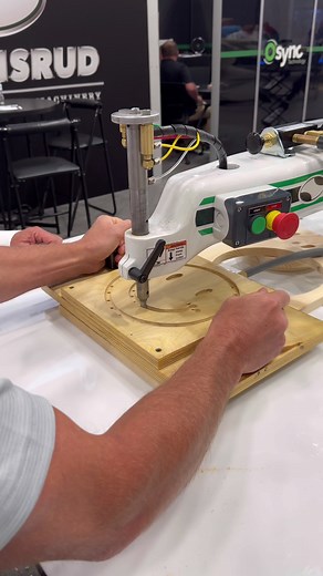 Tried out this inverted router at AWFS on day 1 #woodwork #maker #woodworking #madera #bois #router #tools #wood