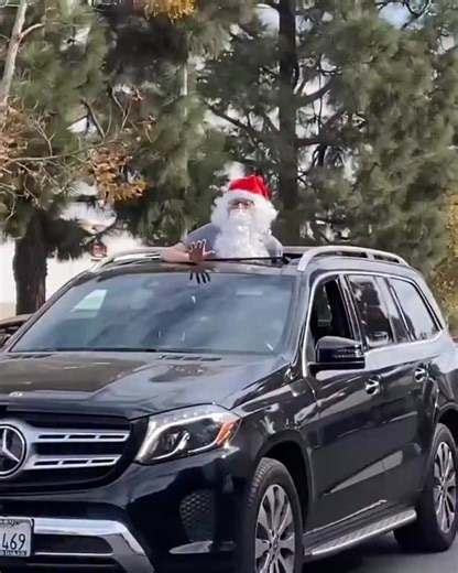 DW Drums on Instagram: "We hope Santa delivered on all of your DW dreams! Happy Holidays from all of us at Drum Workshop."