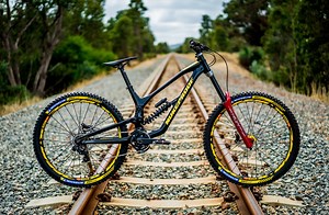 [Video] Sam Hill Presents the new Nukeproof Dissent