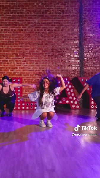 Modest Fashion Dance at the Playground