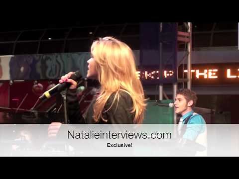 Emily Osment - All the Way Up (LIVE at City Walk L.A. 12/13/09)