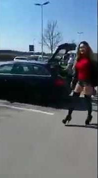 #Shorts Granate Styling, walking in public, leather, thigh high boots,high heels, short leather coat