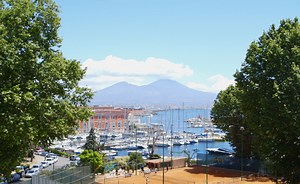 Classroom Resource: Living in the shadow of Italy's volcanoes | Discover the World Education