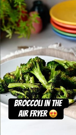 Broccoli in the Air Fryer - Delicious with Roasted Edges!