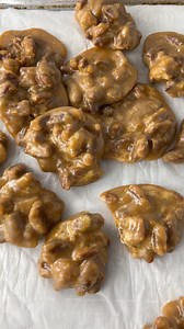 Easy Pecan Pralines! 😋 This is a really special recipe that was given to me by my cousin Pat in Laredo, TX in the late 70s! I was the kid who collected recipes, lol. These pralines are just amazing!! Comment LINK for the recipe. 👍 #pralines #homemade #pecanpralines https://www.momlovesbaking.com/easy-pecan-pralines/ | Mom Loves Baking