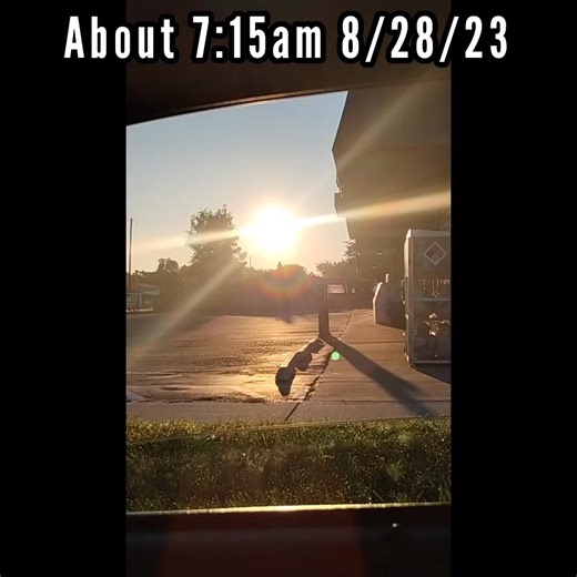 Went from looking like a ship to a ball. Is #Nibiru back or may be it never left. In any case this is beautiful 😍☀️🚀💫 | Aki Mkali