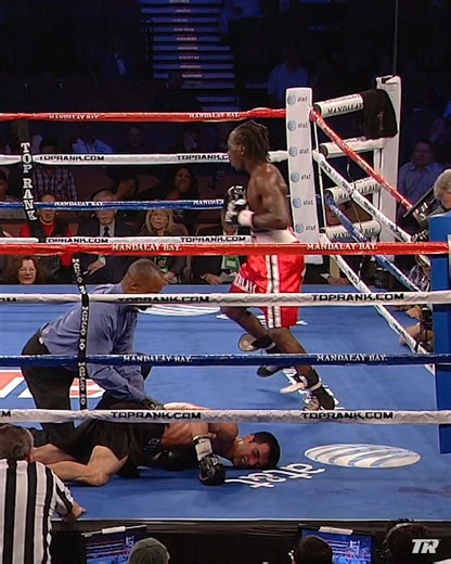 Can't be worse than this 😳 | Top Rank Boxing: The Vault