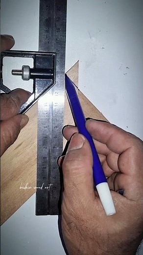 How to Mark and Cut Perfect Miter Joints Without Measuring #tipsandtricks