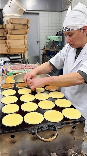 【神奈川・横浜】130年以上の歴史を持つ完全手焼きの絶品どら焼き #japanesefood #ジョイ飯 #shorts