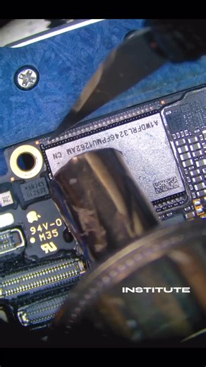 13 reactions | Book your seat, offline iPhone repair Training . . best iPhone repair training institute . @mobilerepairacademy #mobilerepair #mobilerepairing #training #traininginstitute #academy #iphonerepairtraining #mobilerepairacademy | Mobile Repair Academy | Facebook