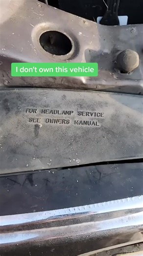 1996 Explorer FOLKS!!!!!! #foryou #foryoupage #fyp #ford #headlight #country #redneck #mechanic #mechaniclife #comedy #funny #hammer #distruction